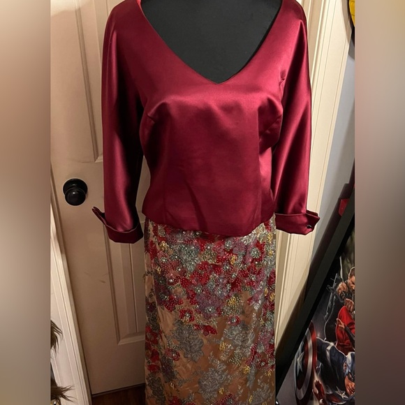 VIE by Victoria Royal- 2 piece set - size 14- wedding/formal attire - Picture 7 of 15